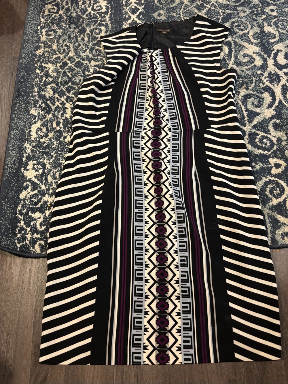 Voir Voir Black, White & Purple Striped Geometric Pencil Skirt